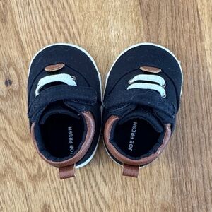 Joe Fresh Black and Brown Baby Walkers